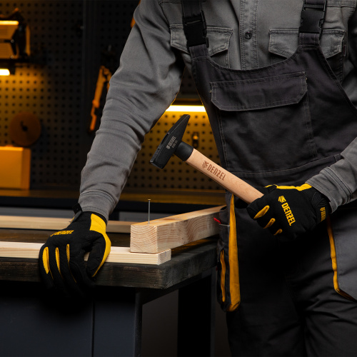 Молоток слесарный, 400 г, кованый квадратный боек, буковая рукоятка Denzel по ценам производителя в Уфе с доставкой по всей России