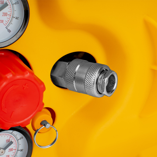 Компрессор воздушный DL1300, 10 бар, 1,3 кВт 180 л/мин 5 л, с набором аксессуаров Denzel по ценам производителя в Уфе с доставкой по всей России