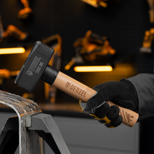 Кувалда, 1500 г, кованая головка, буковая рукоятка Denzel по ценам производителя в Уфе с доставкой по всей России