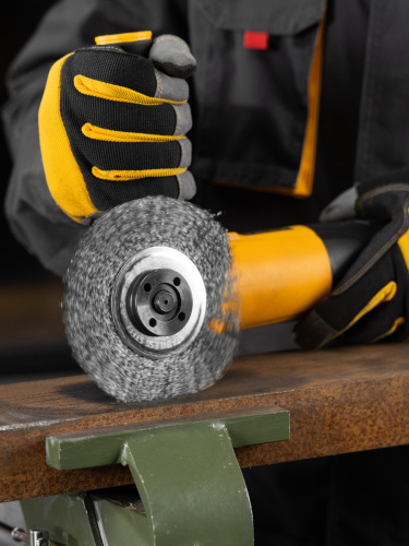 Щетка для УШМ, 125 мм, "Плоская", витая нержавеющая проволока 0.3 мм, посадка 22.2 мм Denzel по ценам производителя в Уфе с доставкой по всей России