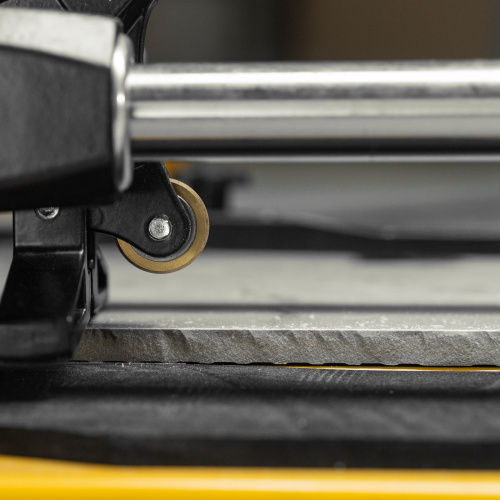 Плиткорез 600х14мм, цельнометал. напр., каретка на подш., стальная станина, рукоятка-пенал Denzel по ценам производителя в Уфе с доставкой по всей России