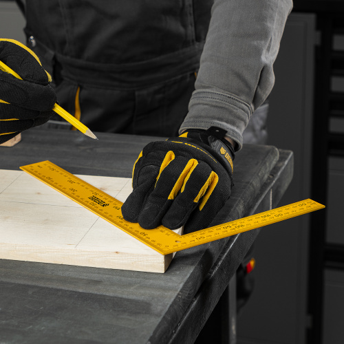 Угольник стальной, 200 х 300 мм Denzel по ценам производителя в Уфе с доставкой по всей России