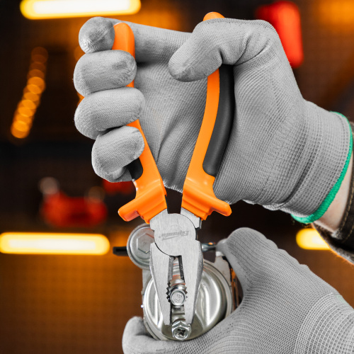 Плоскогубцы комбинированные Comfort, 180 мм, шлифованные, двухкомпонентные рукоятки Sparta по ценам производителя в Уфе с доставкой по всей России