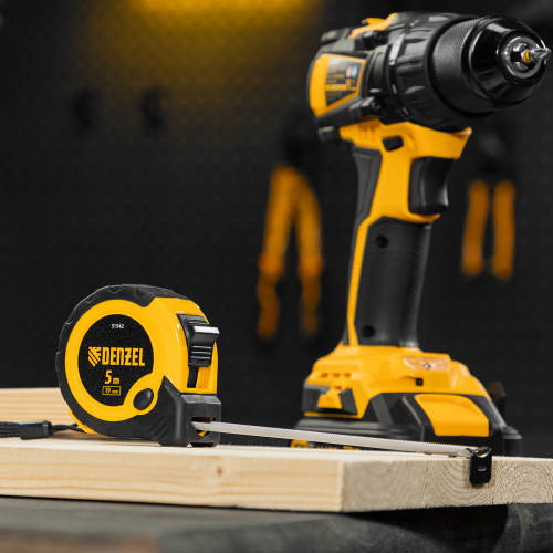 Рулетка 5м х 19мм, двухкомп. корпус, кнопка-пауза Denzel по ценам производителя в Уфе с доставкой по всей России