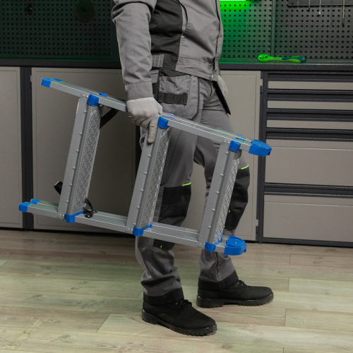 Стремянка двухсторонняя 3 ступени, сталь профиль, стальные ступени, Сибртех по ценам производителя в Уфе с доставкой по всей России