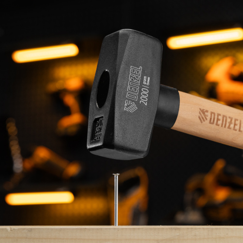 Кувалда, 2000 г, кованая головка, буковая рукоятка Denzel по ценам производителя в Уфе с доставкой по всей России