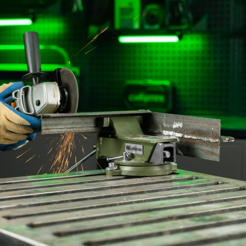 Тиски слесарные, 100 мм, стальные, поворотные Сибртех по ценам производителя в Уфе с доставкой по всей России