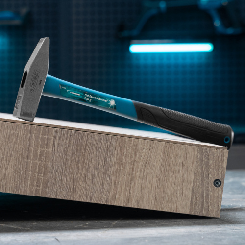 Молоток слесарный, 300 г, квадратный боек, фибергласовая обрезиненная рукоятка Gross по ценам производителя в Уфе с доставкой по всей России