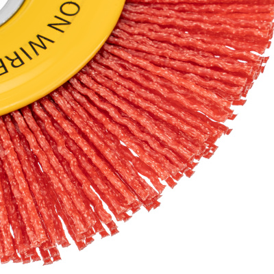 Щетка для УШМ, 125 мм, Плоская, нейлоновая щетина, посадка 22,2 мм Denzel по ценам производителя в Уфе с доставкой по всей России