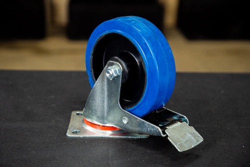 Колесо поворотное резина SRCLb 63 160 мм с тормозом (F) по ценам производителя в Уфе с доставкой по всей России