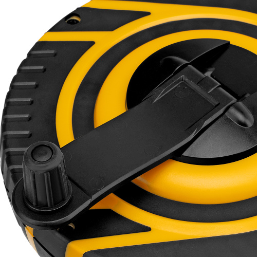 Рулетка геодезическая 20 м х 15 мм, закрытый корпус, фиберглассовая лента Denzel по ценам производителя в Уфе с доставкой по всей России