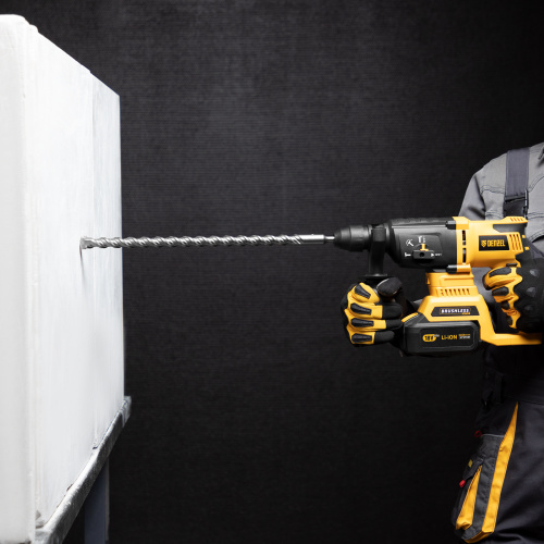 Бур по бетону, двойная спираль, три пылеотводящие кромки, 16 x 460 мм DENZEL по ценам производителя в Уфе с доставкой по всей России