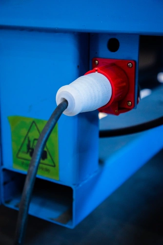 Подъемник ножничный передвижной аккумуляторный 500 кг, 12/14 м, 24/85 В/Ач TOR SJY-0,5-12 DC по ценам производителя в Уфе с доставкой по всей России