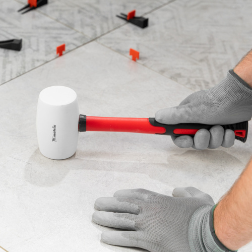 Киянка резиновая, 450 г, белая резина, фибергласовая рукоятка Matrix по ценам производителя в Уфе с доставкой по всей России