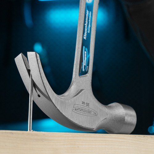 Молоток-гвоздодер, 570 г, цельнокованый, трехкомпонентная рукоятка Gross по ценам производителя в Уфе с доставкой по всей России