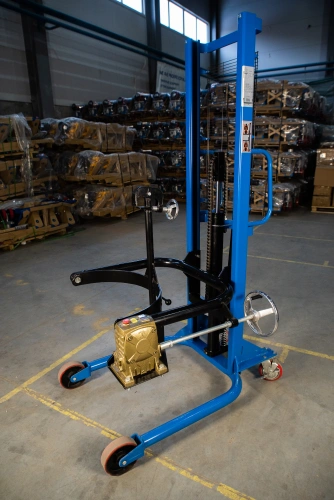 Штабелер-бочкокантователь гидравлический 0,35 т 2,5 м TOR COT по ценам производителя в Уфе с доставкой по всей России