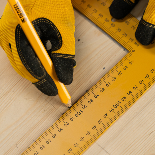 Угольник стальной, 400 х 600 мм Denzel по ценам производителя в Уфе с доставкой по всей России