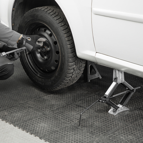 Домкрат ромбический винтовой универсальный ТУ 5.16-469-0213-04, 1.2 т, 135-410 мм Россия по ценам производителя в Уфе с доставкой по всей России