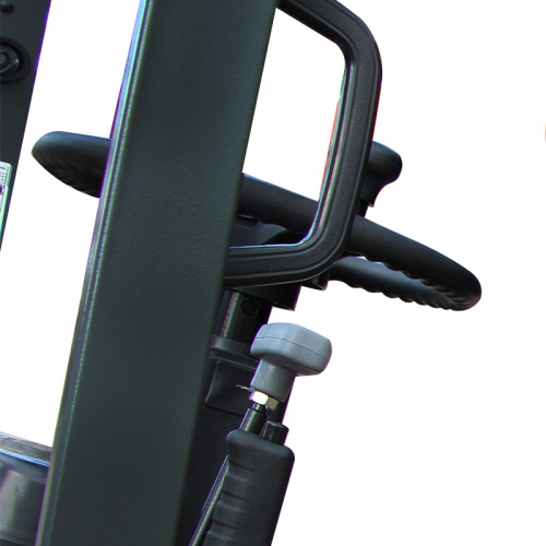 Дизельный погрузчик CPCD30-WS1K2 с японским двигателем, свободным подъемом и боковым смещением вил по ценам производителя в Уфе с доставкой по всей России