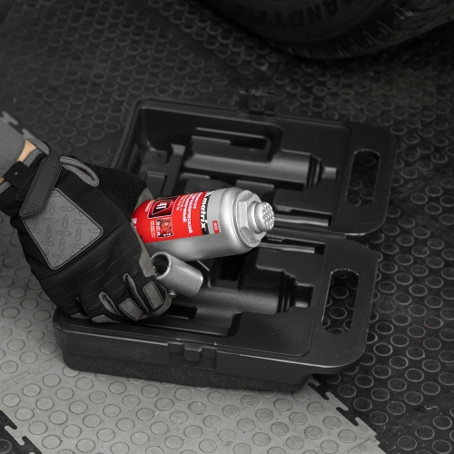 Домкрат гидравлический бутылочный, 4 т, высота подъема 194-372 мм, в пластиковый кейсе Matrix по ценам производителя в Уфе с доставкой по всей России