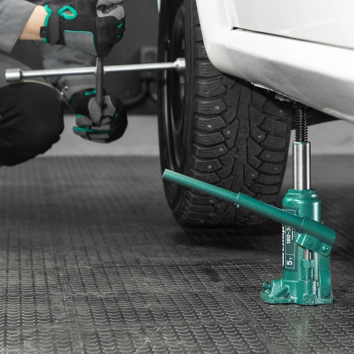 Домкрат гидравлический бутылочный, 5 т, 180-340 мм, в пласт. кейсе Сибртех по ценам производителя в Уфе с доставкой по всей России