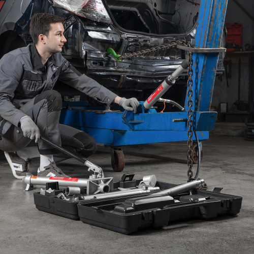 Растяжка гидравлическая, 10 т, набор из 17 предметов, 7 сменных насадок, в пластиковом кейсе Matrix по ценам производителя в Уфе с доставкой по всей России