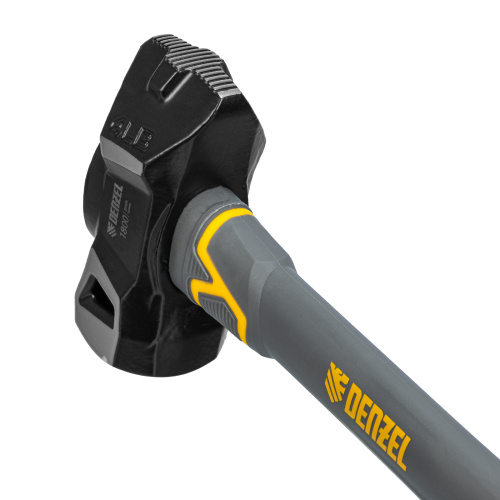 Кувалда с клиновидным бойком 1,8 кг, фибергласовая рукоятка c TPR Denzel по ценам производителя в Уфе с доставкой по всей России