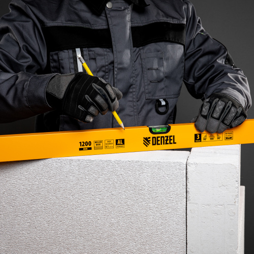 Уровень алюминиевый, 1200 мм, фрезерованный, 3 глазка Denzel по ценам производителя в Уфе с доставкой по всей России