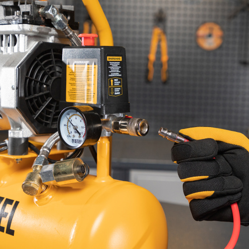 Компрессор DLS650/10 безмаслянный малошумный 650 Вт, 120 л/мин, ресивер 10 л Denzel по ценам производителя в Уфе с доставкой по всей России