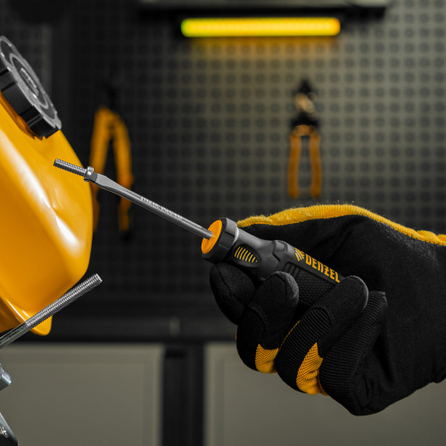 Отвертка SL5x75 мм, CrV, трехкомпонентная рукоятка Denzel по ценам производителя в Уфе с доставкой по всей России