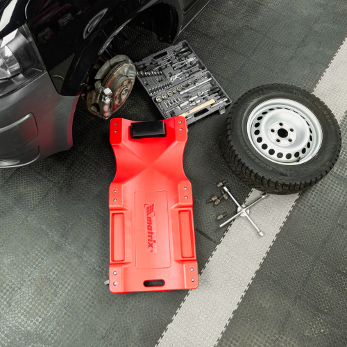 Лежак ремонтный на шести колесах, 1000 х 475 х 128 мм, пластиковый Matrix по ценам производителя в Уфе с доставкой по всей России