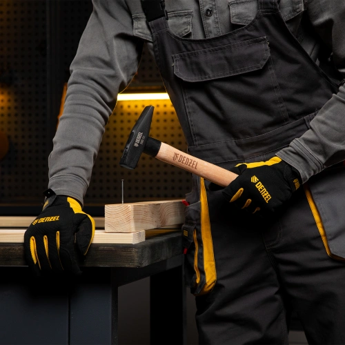 Молоток слесарный, 500 г, кованый квадратный боек, буковая рукоятка Denzel по ценам производителя в Уфе с доставкой по всей России