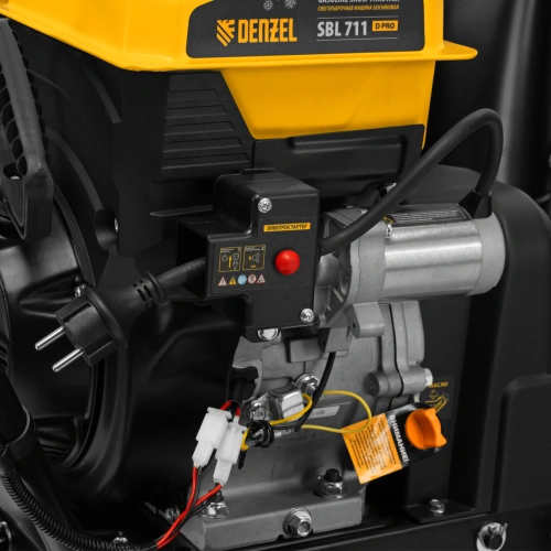 Бензиновая снегоуборочная машина SBL 711D PRO, 302cc, эл.старт, фара, обогрев, блок. дифф. Denzel по ценам производителя в Уфе с доставкой по всей России