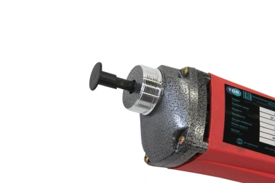 Электропривод портативный глубинного вибратора для бетона 0,8 кВт TOR ZТ-800-C по ценам производителя в Уфе с доставкой по всей России