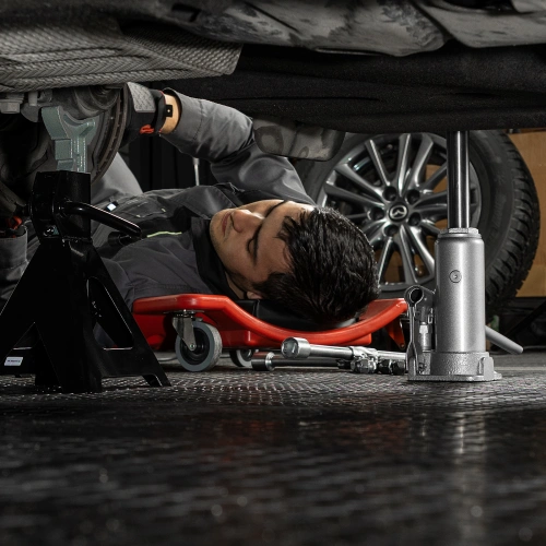 Домкрат гидравлический бутылочный, 3 т, высота подъема 194-372 мм, в пластиковый кейсе Matrix по ценам производителя в Уфе с доставкой по всей России