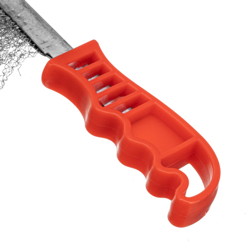 Щетка металлическая фосфатированная, пластиковая ручка Matrix по ценам производителя в Уфе с доставкой по всей России