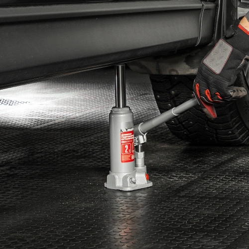 Домкрат гидравлический бутылочный, 2 т, высота подъема 181-345 мм, в пластиковый кейсе Matrix по ценам производителя в Уфе с доставкой по всей России