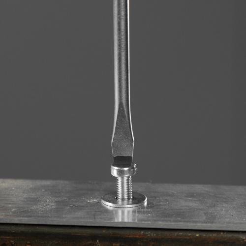 Отвертка, SL5x100 мм, S2, 3к рукоятка Denzel по ценам производителя в Уфе с доставкой по всей России