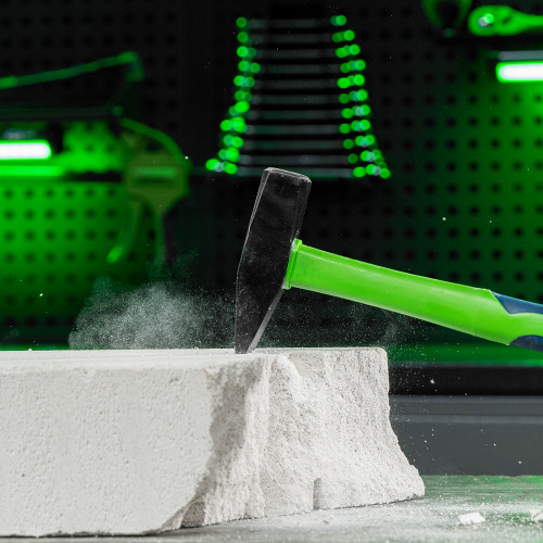 Молоток слесарный, 600 г, фибергласовая обрезиненная рукоятка Сибртех по ценам производителя в Уфе с доставкой по всей России