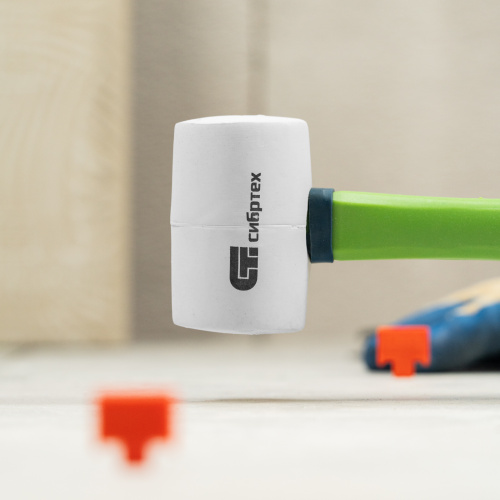 Киянка резиновая, 225 г, белая резина, фибергласовая рукоятка Сибртех по ценам производителя в Уфе с доставкой по всей России