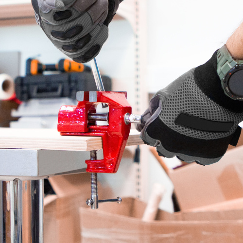 Тиски, 75 мм, крепление для стола Sparta по ценам производителя в Уфе с доставкой по всей России