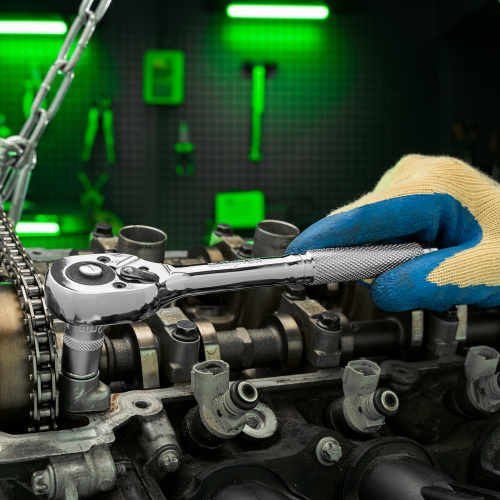 Ключ-трещотка 3/8", 45 зубьев, цельнометаллический, с быстрым сбросом, CrV, хром Сибртех по ценам производителя в Уфе с доставкой по всей России