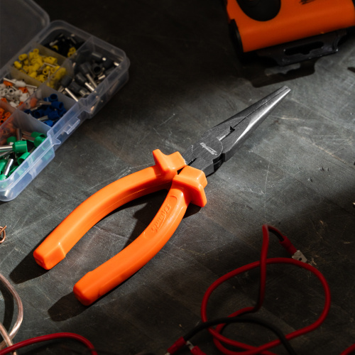 Длинногубцы прямые Classic, 180 мм, шлифованные, пластмассовые рукоятки Sparta по ценам производителя в Уфе с доставкой по всей России