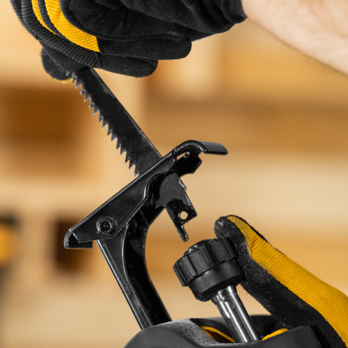 Пила сабельная аккумуляторная бесщет. RS-250, Li-Ion, 20 В Denzel по ценам производителя в Уфе с доставкой по всей России