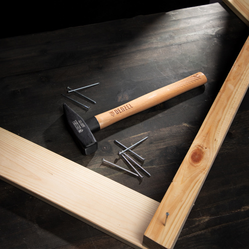 Молоток слесарный, 800 г, кованый квадратный боек, буковая рукоятка Denzel по ценам производителя в Уфе с доставкой по всей России