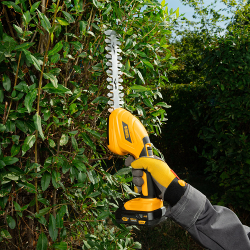 Ножницы-кусторез аккумуляторные  CGS-100, 18В Li-Ion Denzel по ценам производителя в Уфе с доставкой по всей России