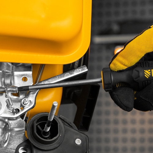 Отвертка, PH2х100 мм, S2, 3к рукоятка Denzel по ценам производителя в Уфе с доставкой по всей России