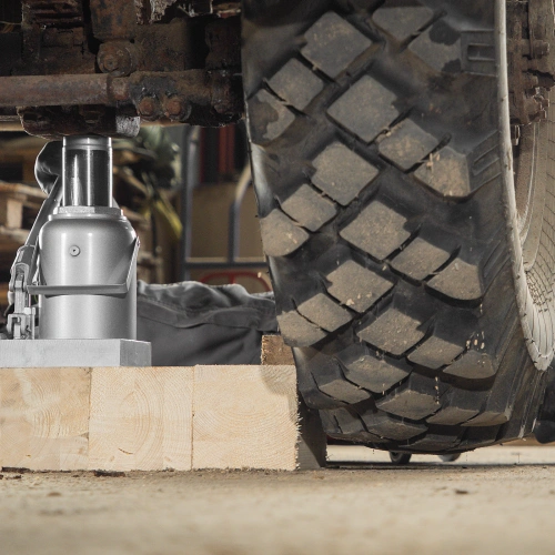 Домкрат гидравлический бутылочный, 30 т, высота подъема 260-415 мм Matrix купить в Москве с доставкой по всей России | ProtosMarket.ru