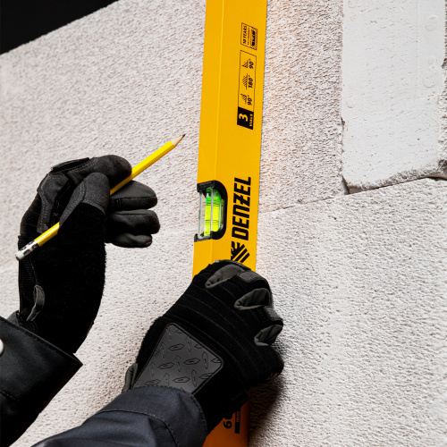 Уровень алюминиевый, 600 мм, фрезерованный, 3 глазка Denzel по ценам производителя в Уфе с доставкой по всей России