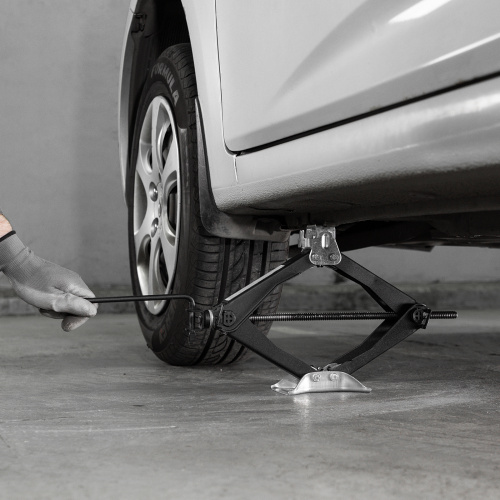 Домкрат ромбический винтовой универсальный ТУ 5.16-469-0213-04, 0,9 т, 100-395 мм Россия по ценам производителя в Уфе с доставкой по всей России